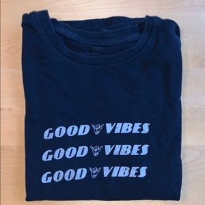Brandy Melville good vibes tshirt